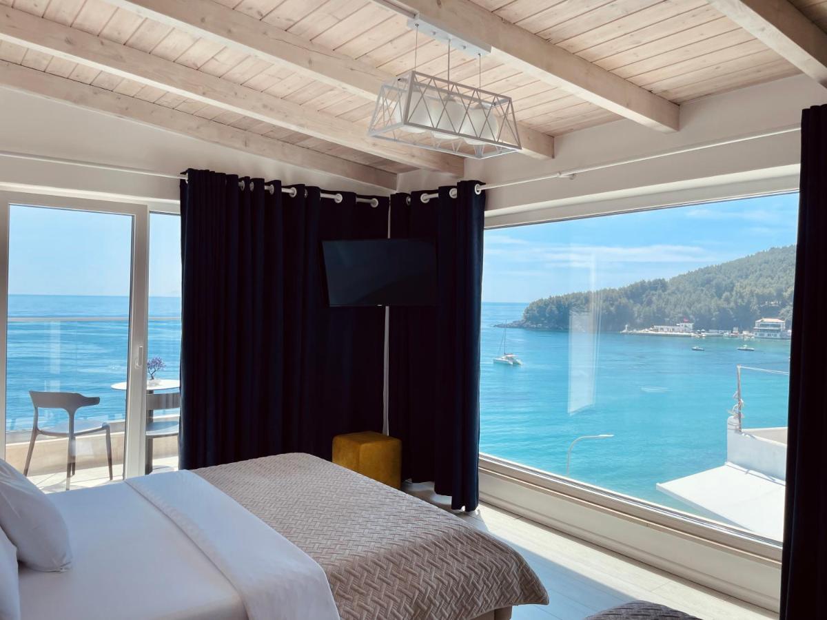 Ionian Terrace Bed & Breakfast Himare Eksteriør bilde