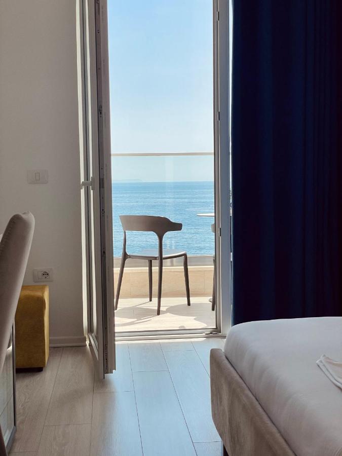 Ionian Terrace Bed & Breakfast Himare Eksteriør bilde