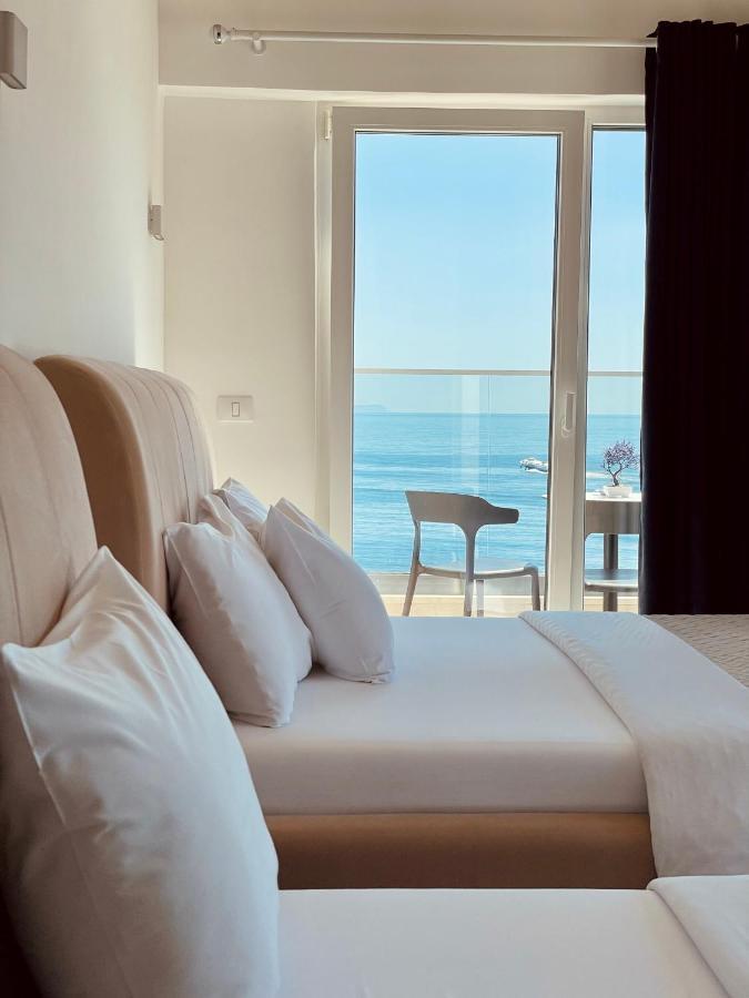 Ionian Terrace Bed & Breakfast Himare Eksteriør bilde