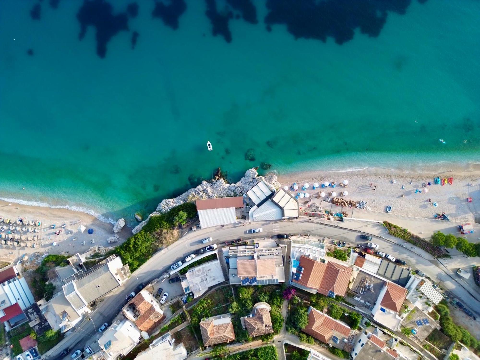 Ionian Terrace Bed & Breakfast Himare Eksteriør bilde