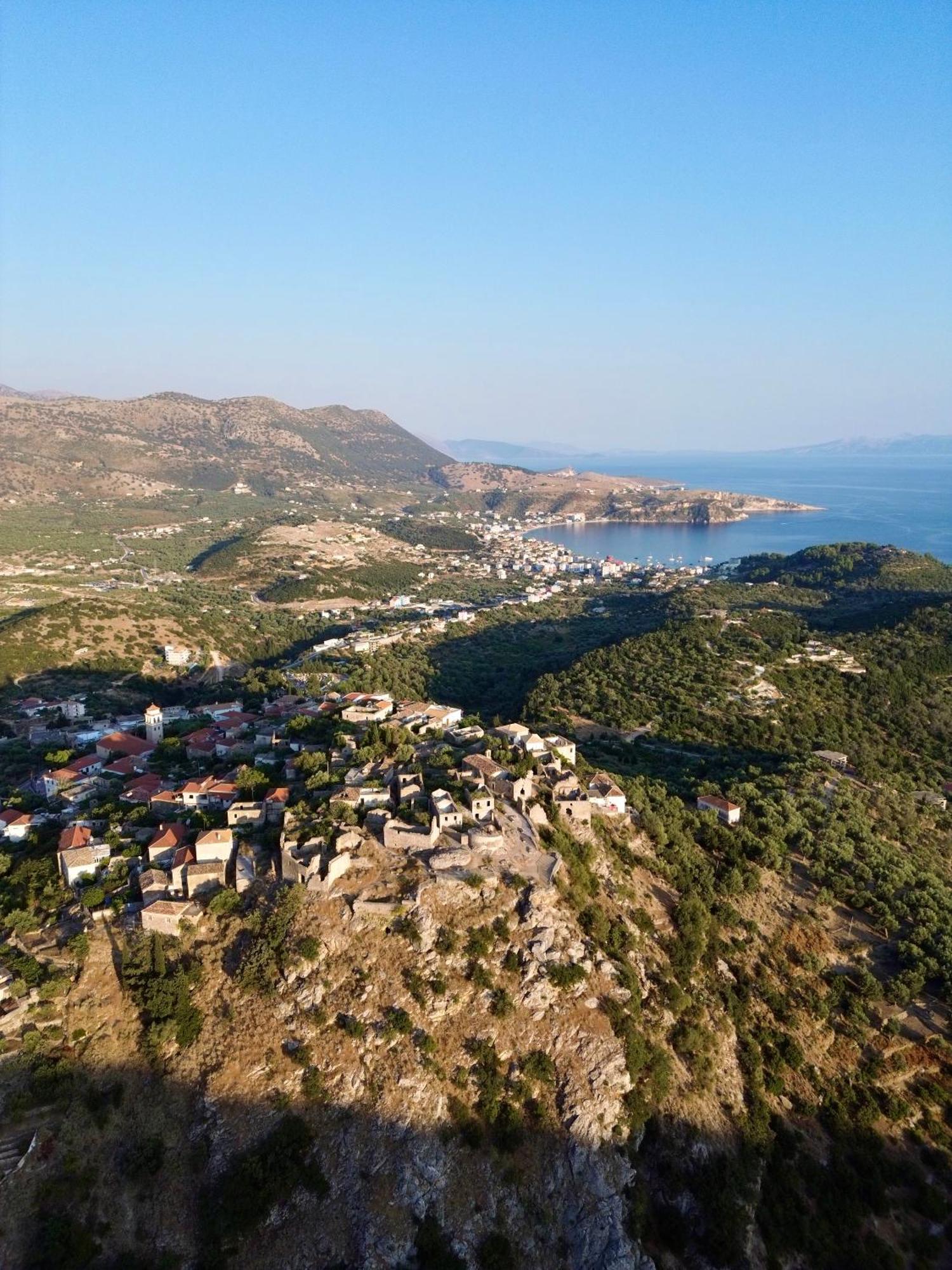 Ionian Terrace Bed & Breakfast Himare Eksteriør bilde